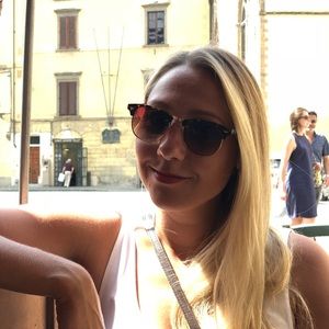 Meet your Posher, Amy